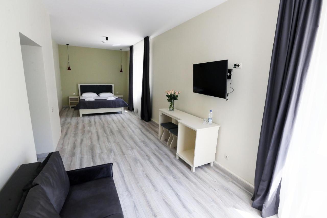 Hotel Golden Lemon Готель Золотий Лимон Lviv Buitenkant foto